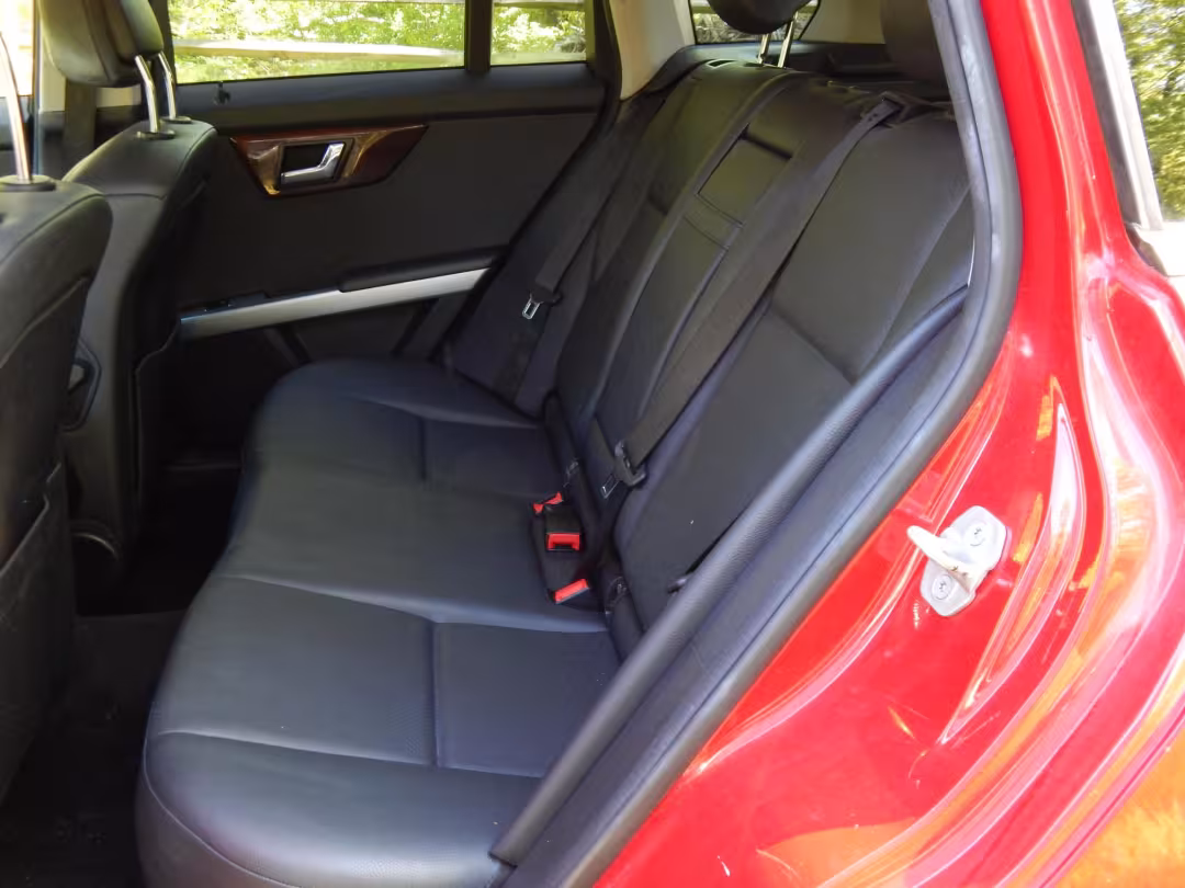 2011 Mercedes-Benz GLK-Class - WDCGG8HB7BF561532 - Image #10