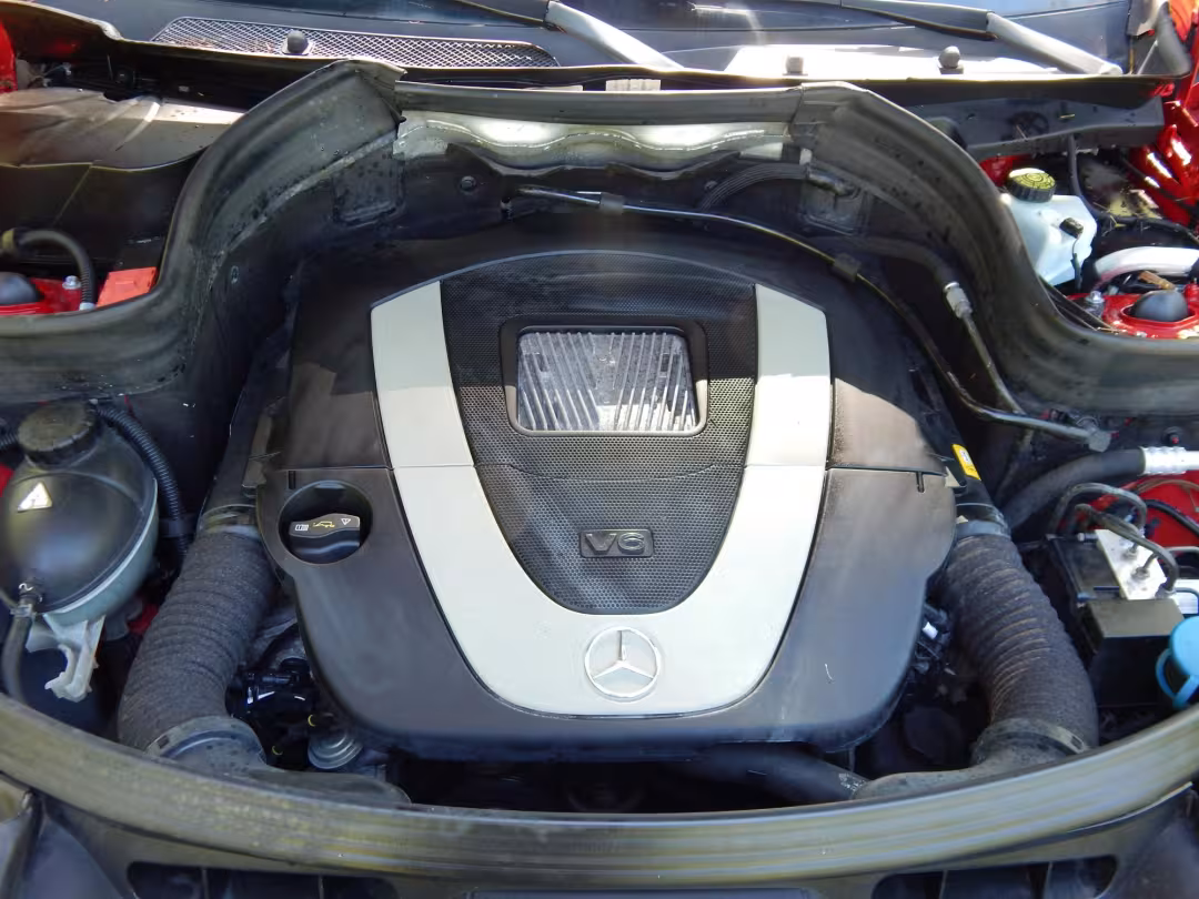 2011 Mercedes-Benz GLK-Class - WDCGG8HB7BF561532 - Image #17